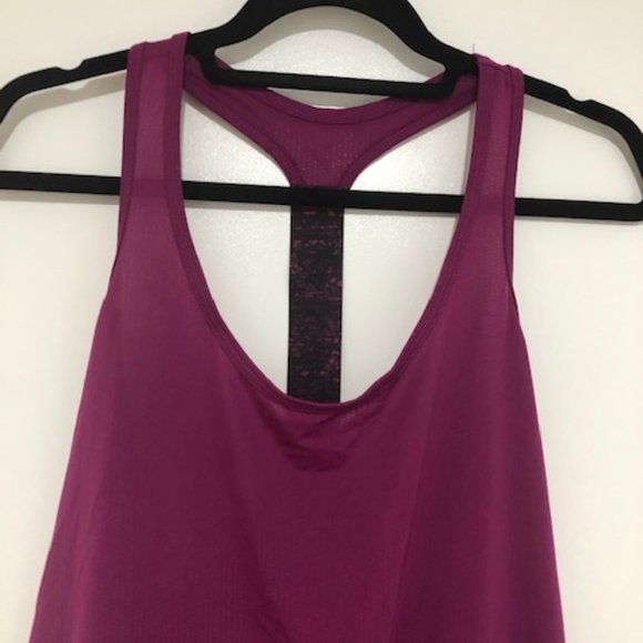 Old Navy Workout Top - Size Medium - Picture 2 of 4